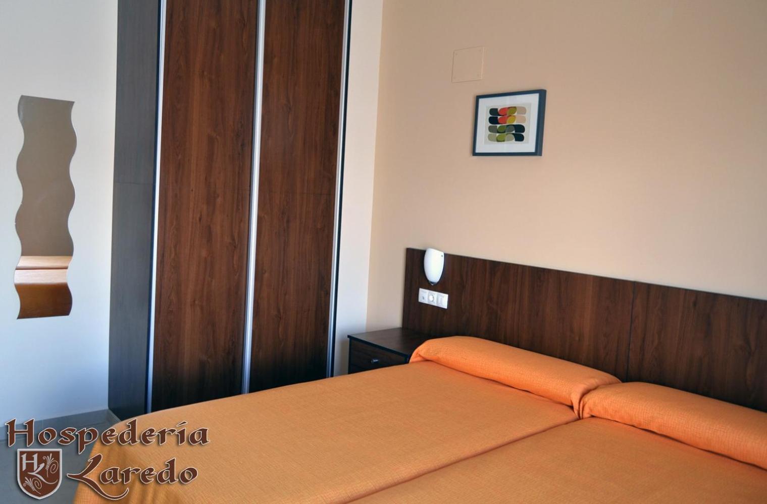 Hospederia Laredo Hotel La Carlota Buitenkant foto